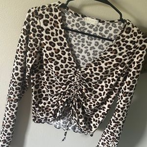 Cheetah long sleeve crop top